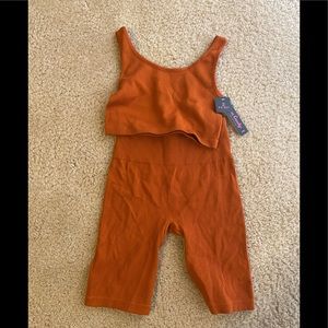 Brand New Seamless  2pc set